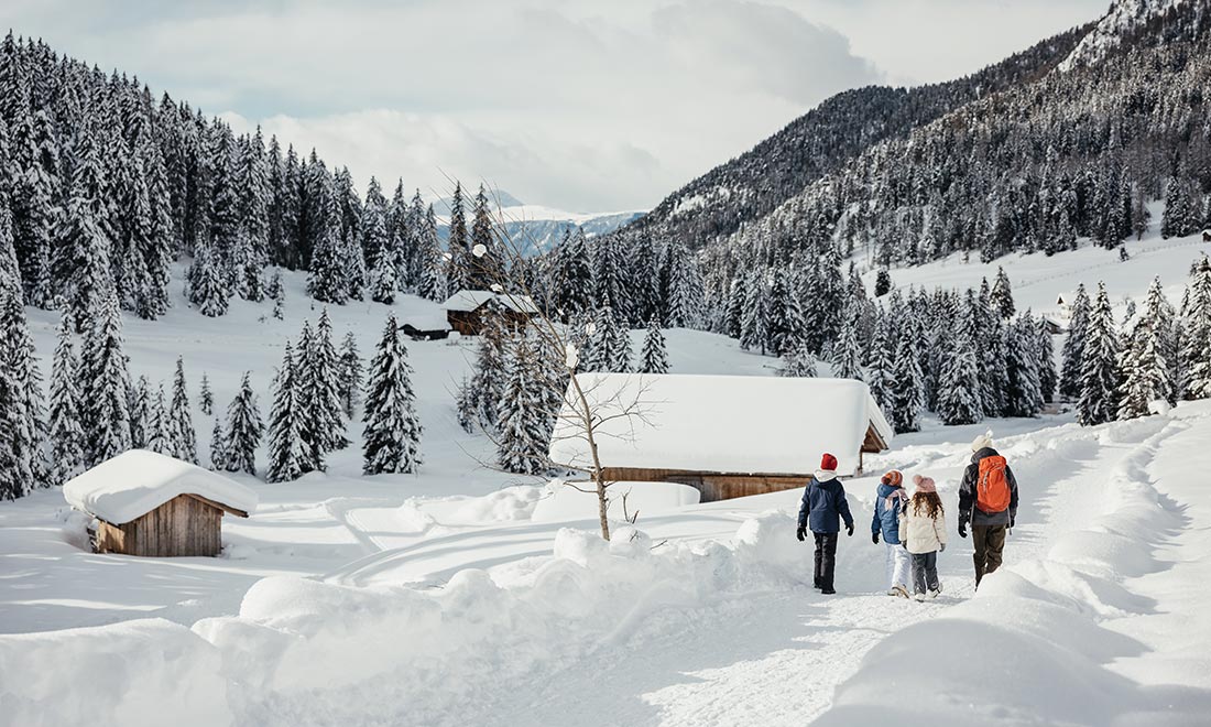 winterwandern schneeschuhwandern meran winter urlaub